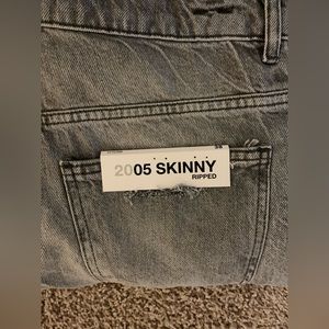 BRAND NEW SKINNY JEANS GRAY SIZE 30